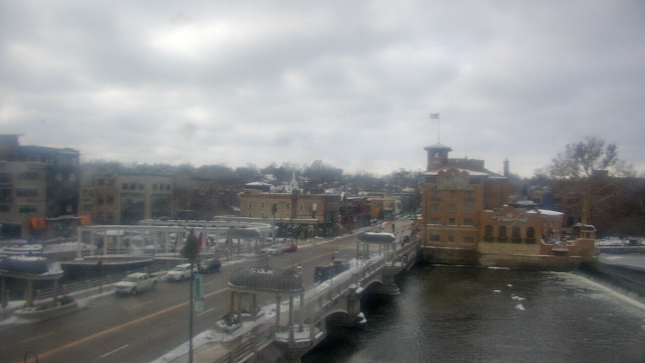 Thumbnail for current weather camera view from City of St Charles in St. Charles, Illinois