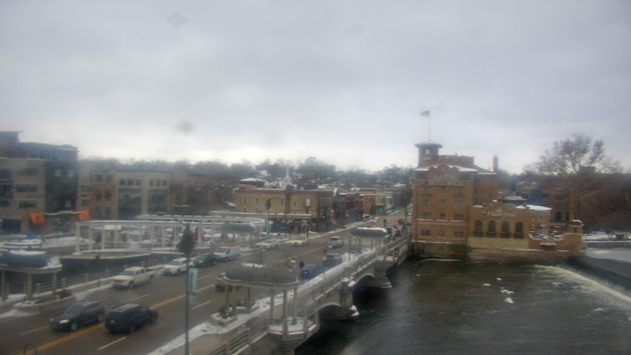 Thumbnail for current weather camera view from City of St Charles in St. Charles, Illinois