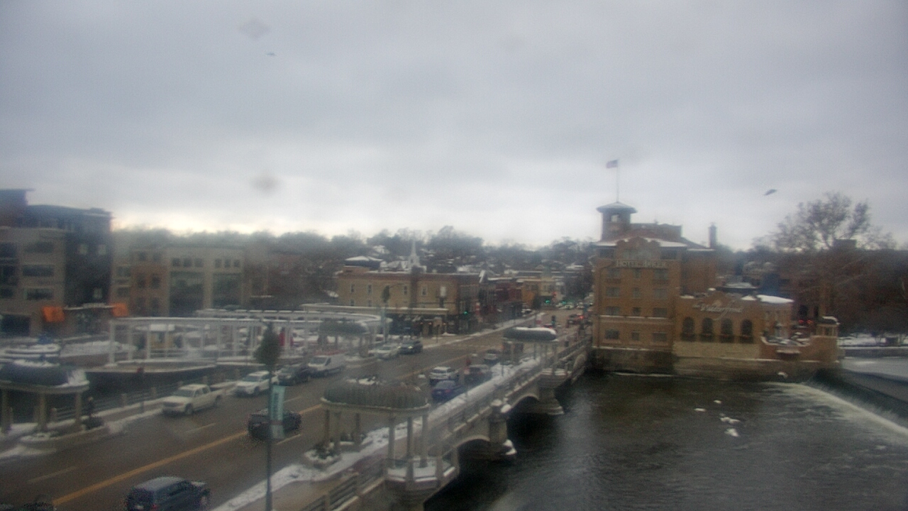 Thumbnail for current weather camera view from City of St Charles in St. Charles, Illinois