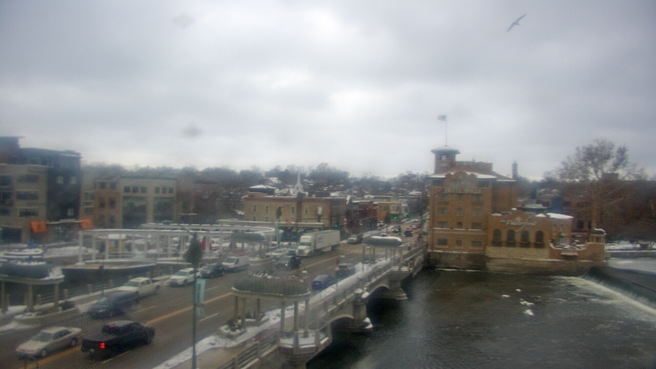 Thumbnail for current weather camera view from City of St Charles in St. Charles, Illinois