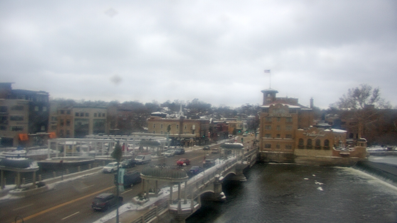 Thumbnail for current weather camera view from City of St Charles in St. Charles, Illinois