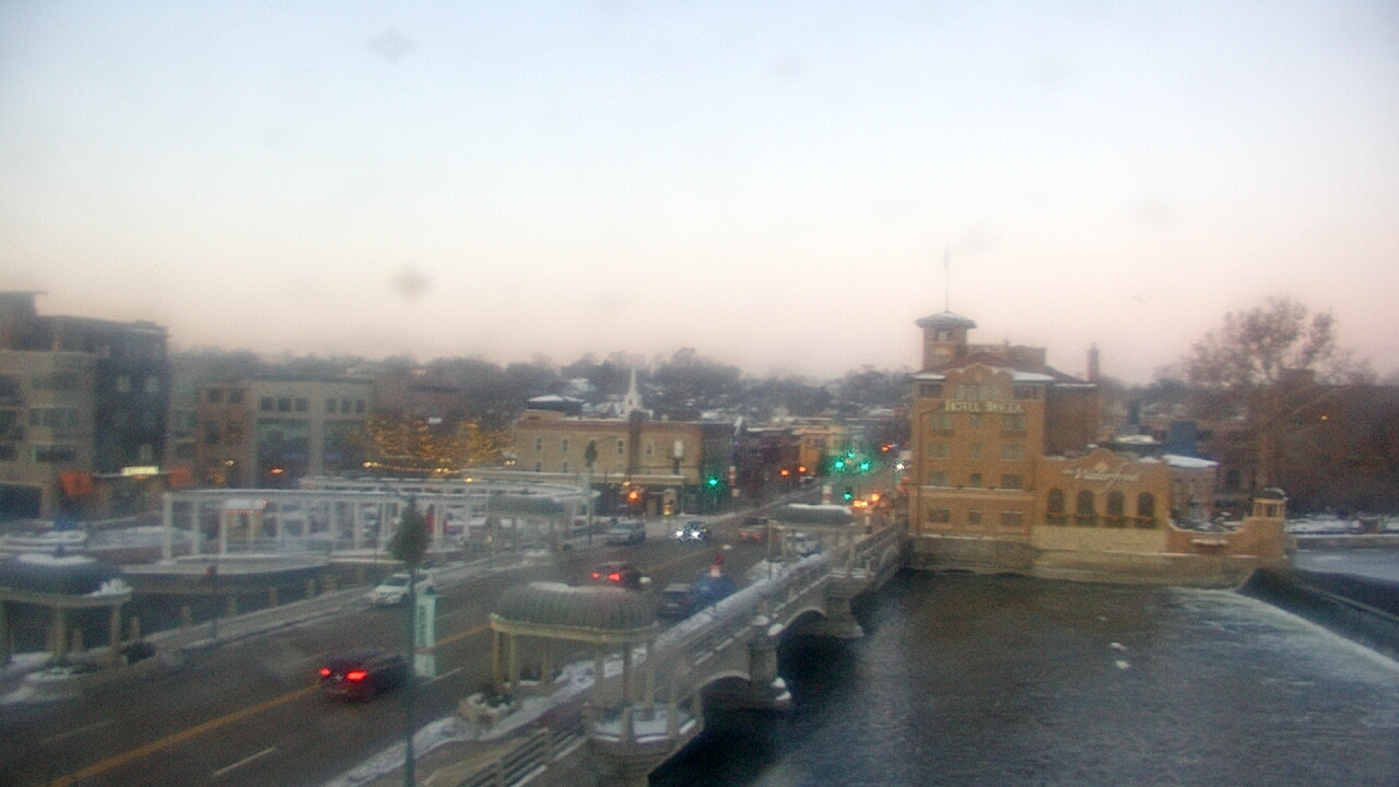 Thumbnail for current weather camera view from City of St Charles in St. Charles, Illinois