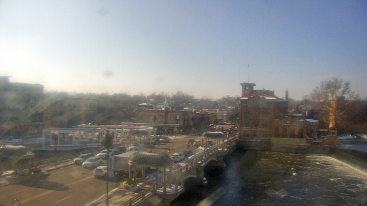 Thumbnail for current weather camera view from City of St Charles in St. Charles, Illinois