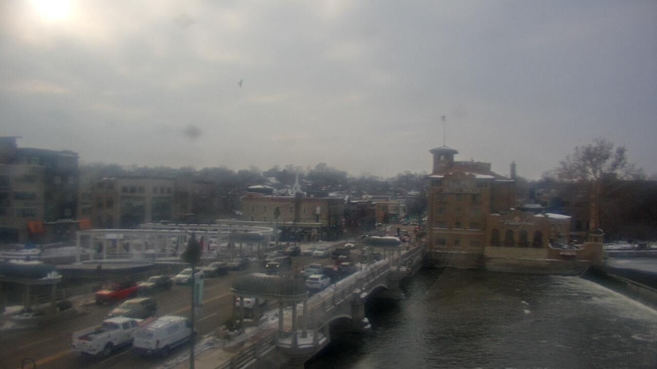 Thumbnail for current weather camera view from City of St Charles in St. Charles, Illinois
