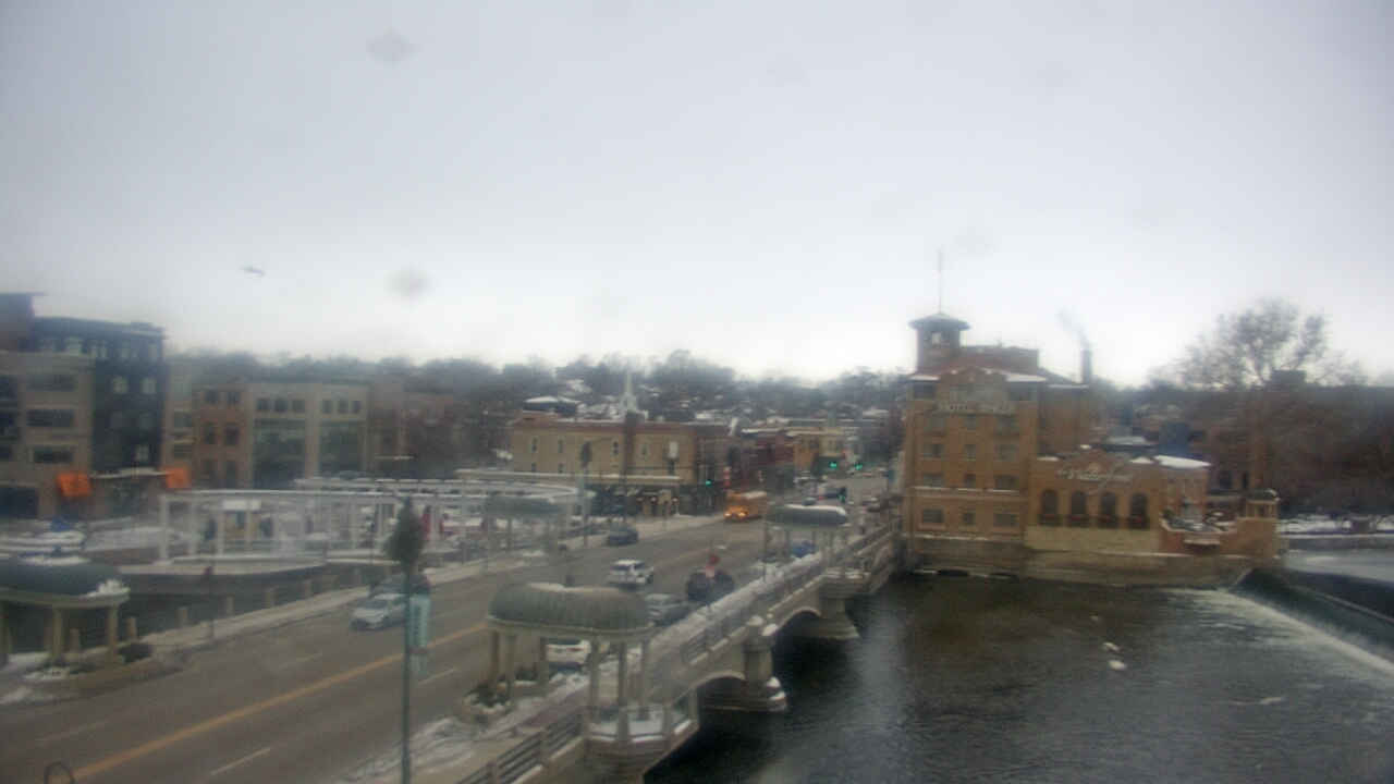Thumbnail for current weather camera view from City of St Charles in St. Charles, Illinois