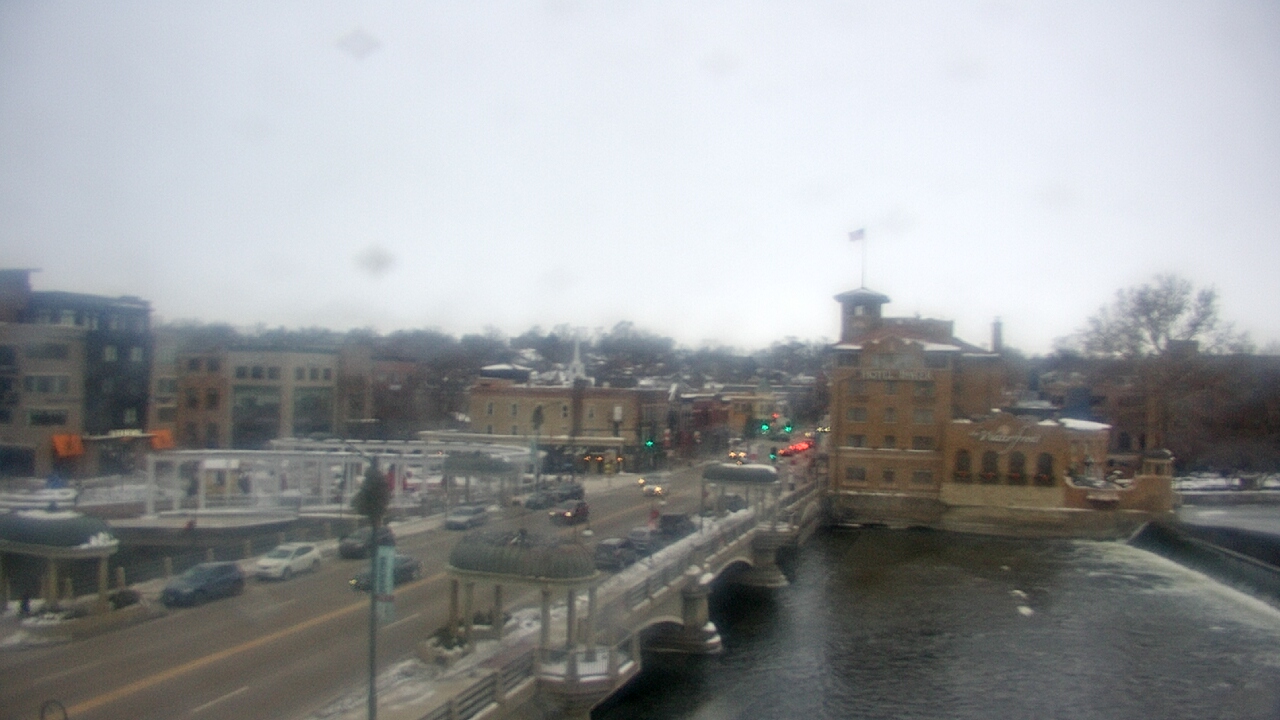 Thumbnail for current weather camera view from City of St Charles in St. Charles, Illinois