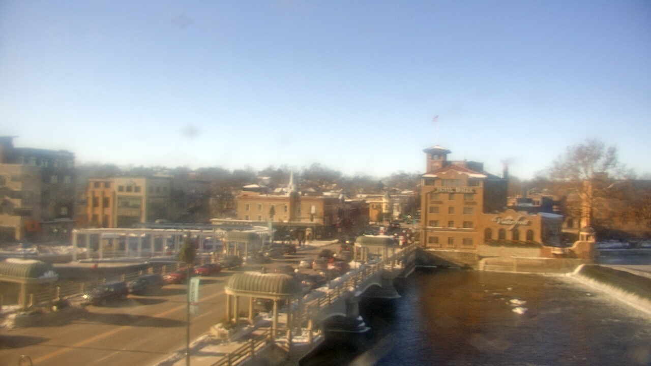 Thumbnail for current weather camera view from City of St Charles in St. Charles, Illinois