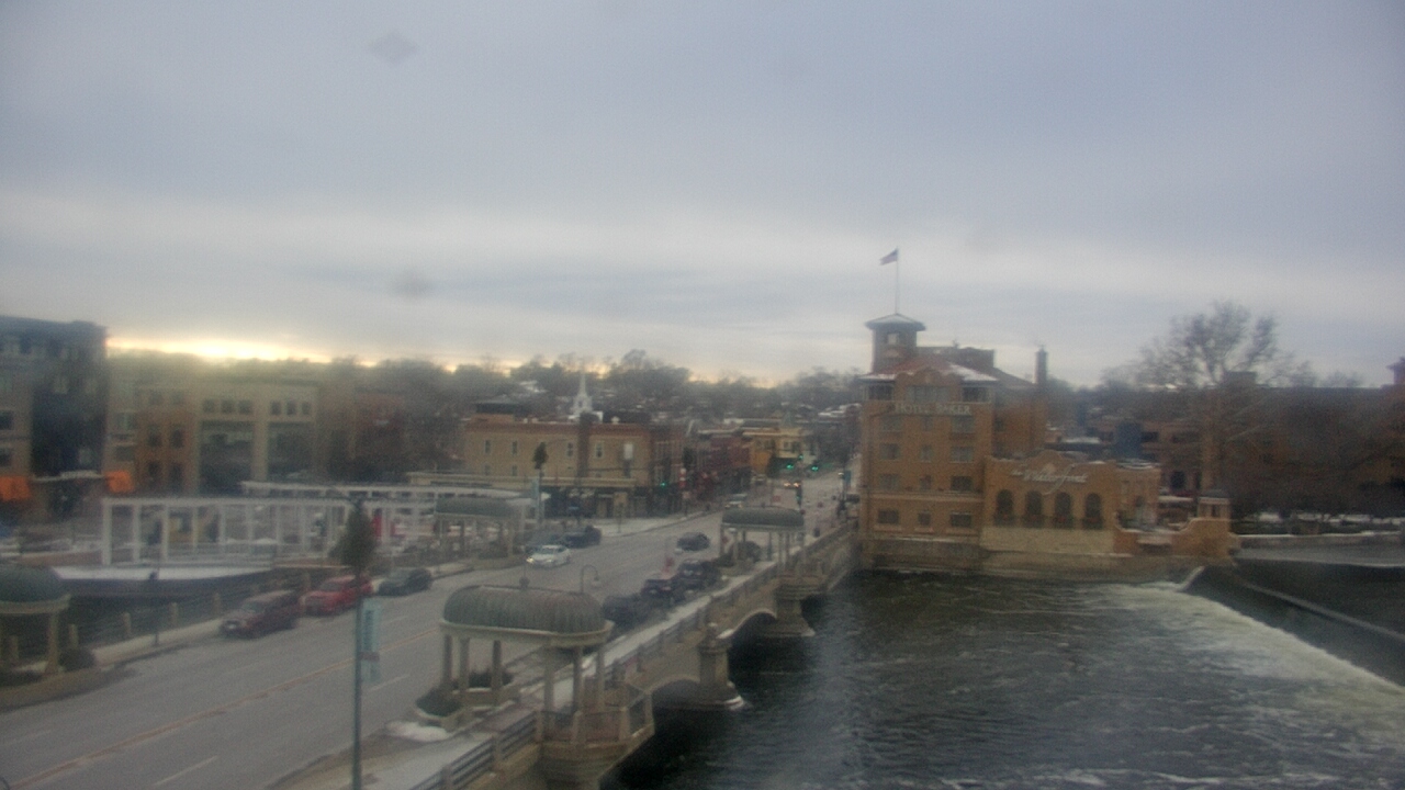 Thumbnail for current weather camera view from City of St Charles in St. Charles, Illinois