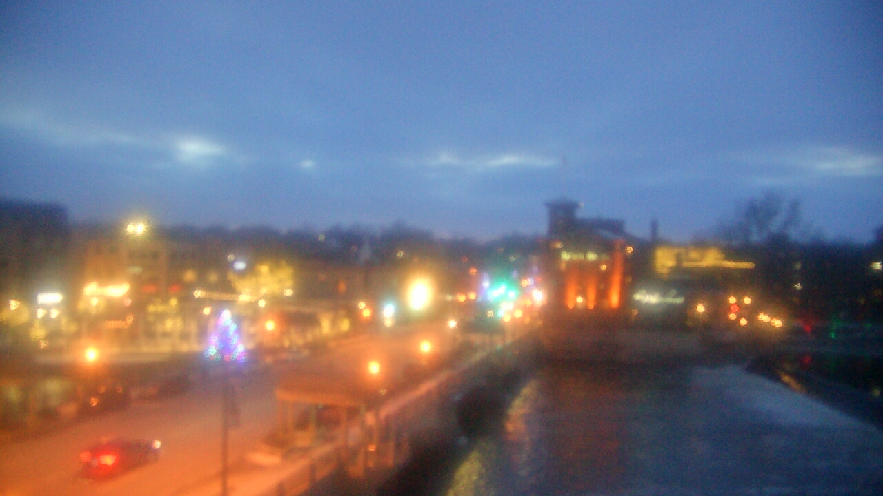 Thumbnail for current weather camera view from City of St Charles in St. Charles, Illinois