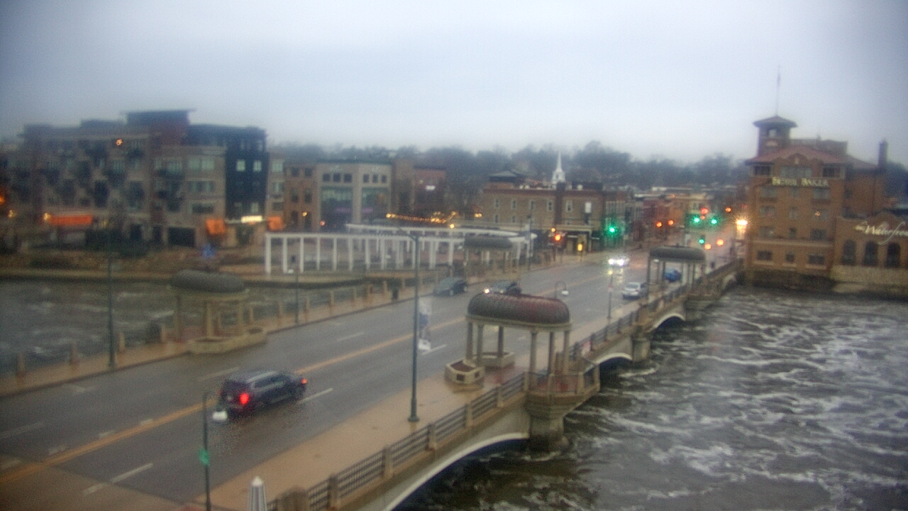 Thumbnail for current weather camera view from City of St Charles in St. Charles, Illinois