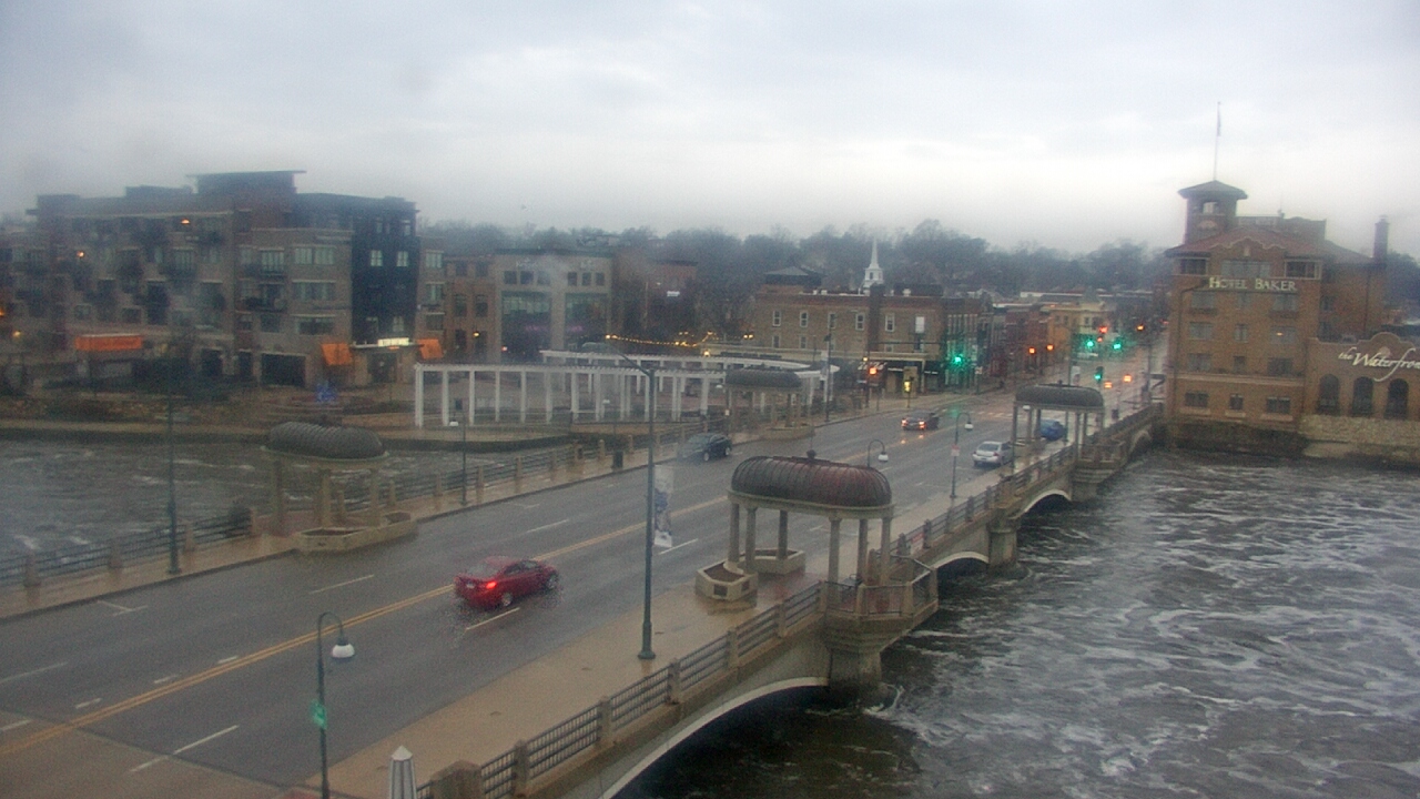 Thumbnail for current weather camera view from City of St Charles in St. Charles, Illinois