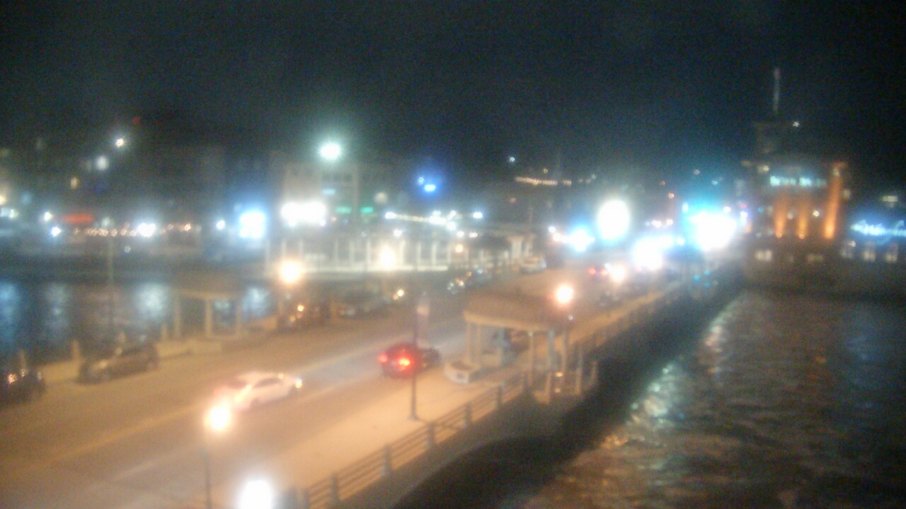 Thumbnail for current weather camera view from City of St Charles in St. Charles, Illinois