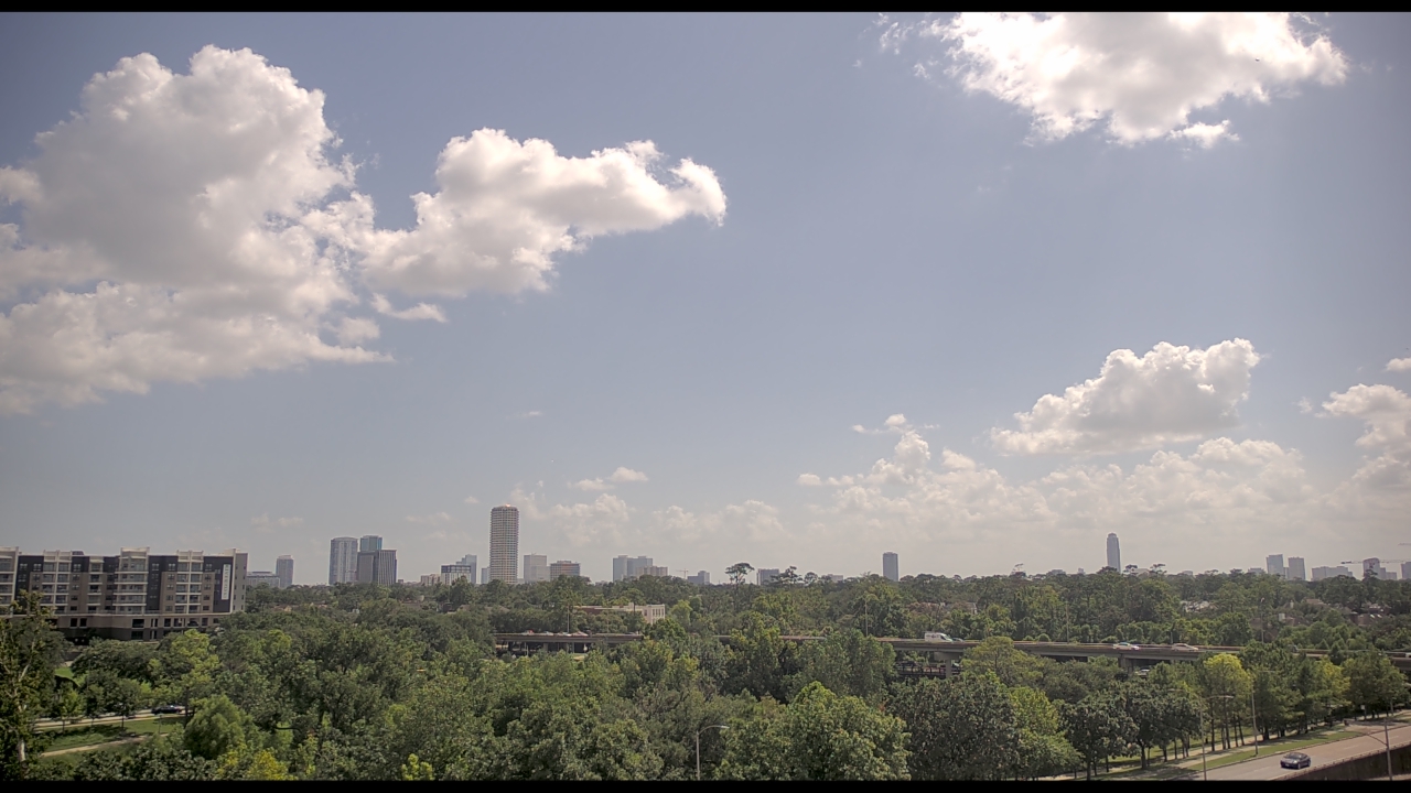 Thumbnail for current weather camera view from St Thomas High School in Houston, Texas