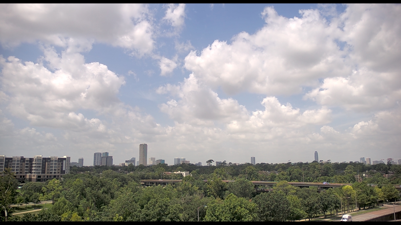 Thumbnail for current weather camera view from St Thomas High School in Houston, Texas