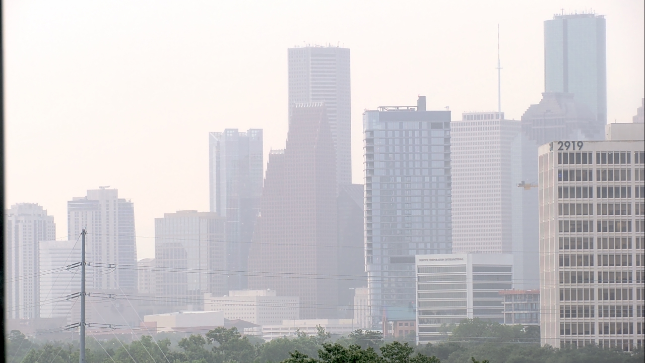 Thumbnail for current weather camera view from St Thomas High School in Houston, Texas