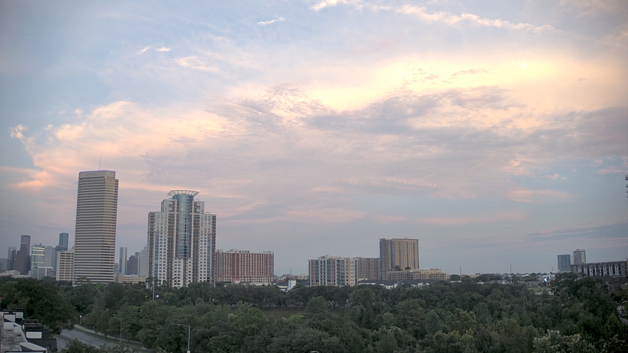Thumbnail for current weather camera view from St Thomas High School in Houston, Texas
