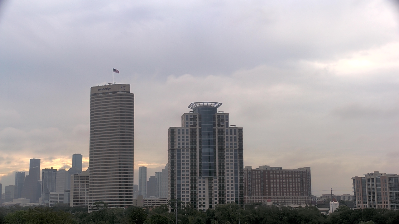 Thumbnail for current weather camera view from St Thomas High School in Houston, Texas