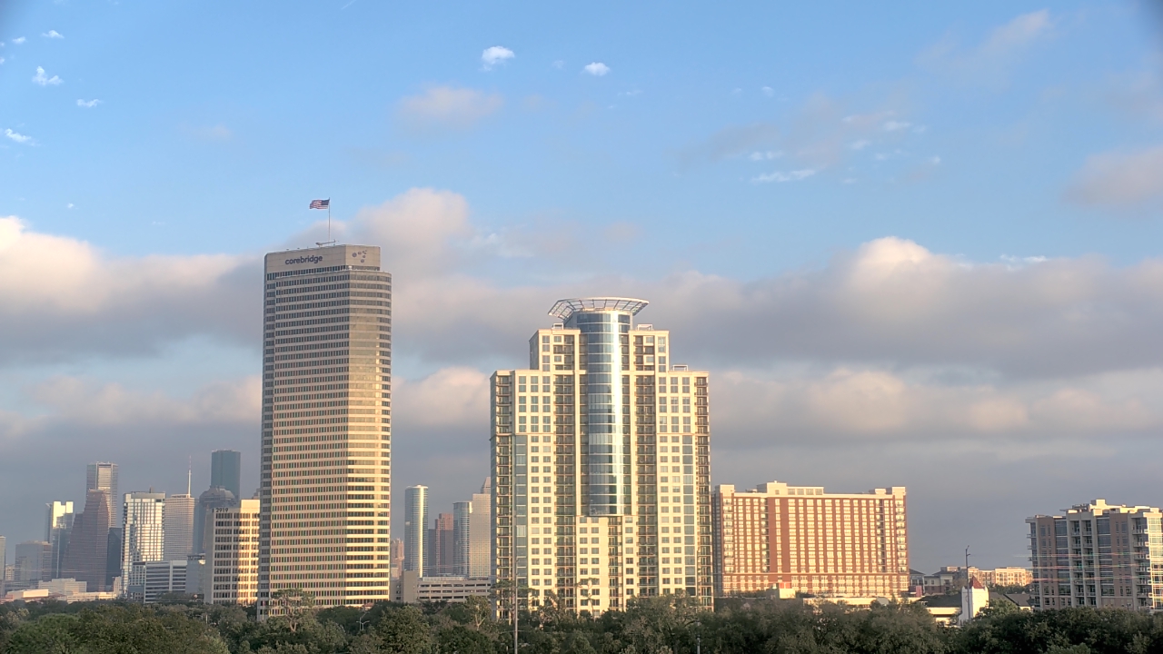 Thumbnail for current weather camera view from St Thomas High School in Houston, Texas