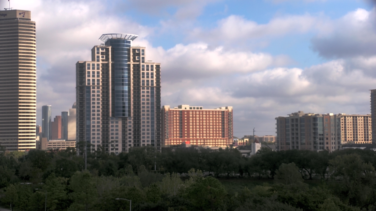 Thumbnail for current weather camera view from St Thomas High School in Houston, Texas