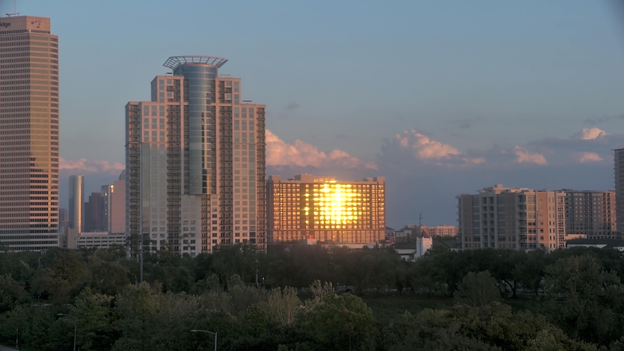 Thumbnail for current weather camera view from St Thomas High School in Houston, Texas