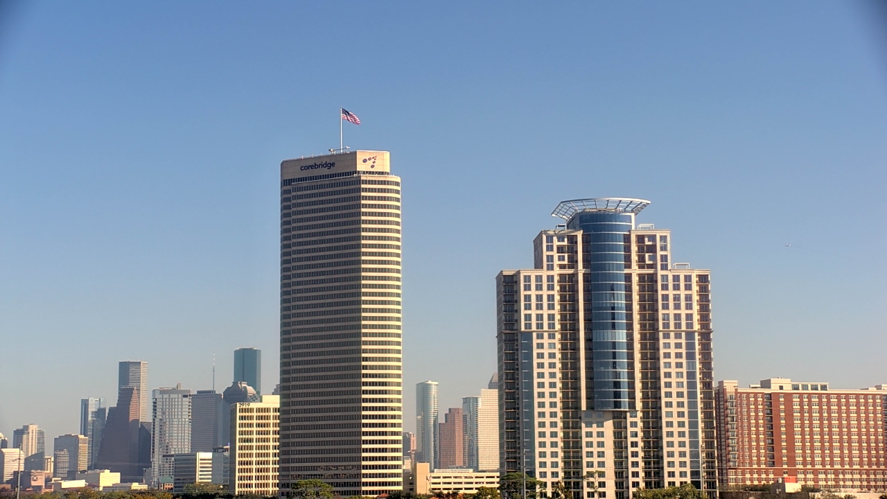 Thumbnail for current weather camera view from St Thomas High School in Houston, Texas