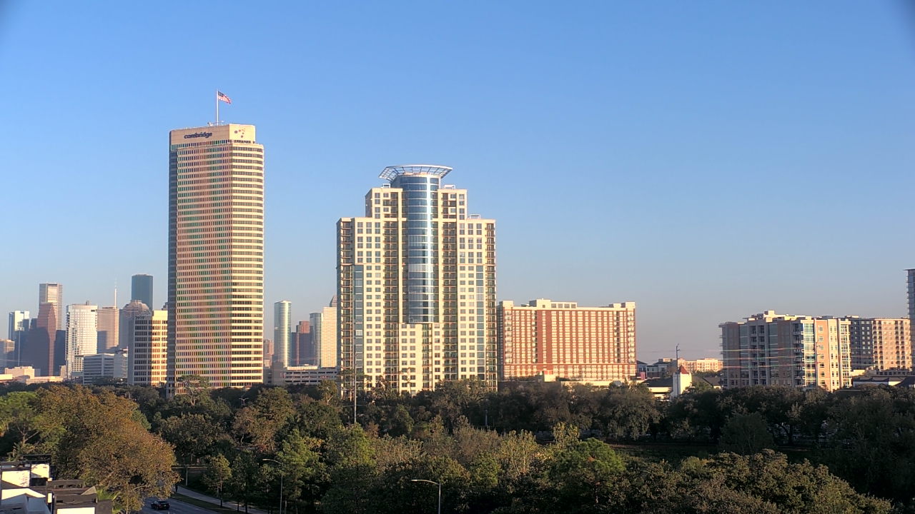 Thumbnail for current weather camera view from St Thomas High School in Houston, Texas