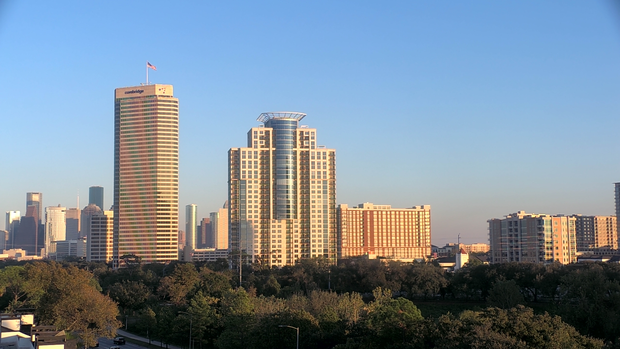 Thumbnail for current weather camera view from St Thomas High School in Houston, Texas