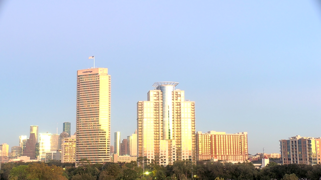 Thumbnail for current weather camera view from St Thomas High School in Houston, Texas