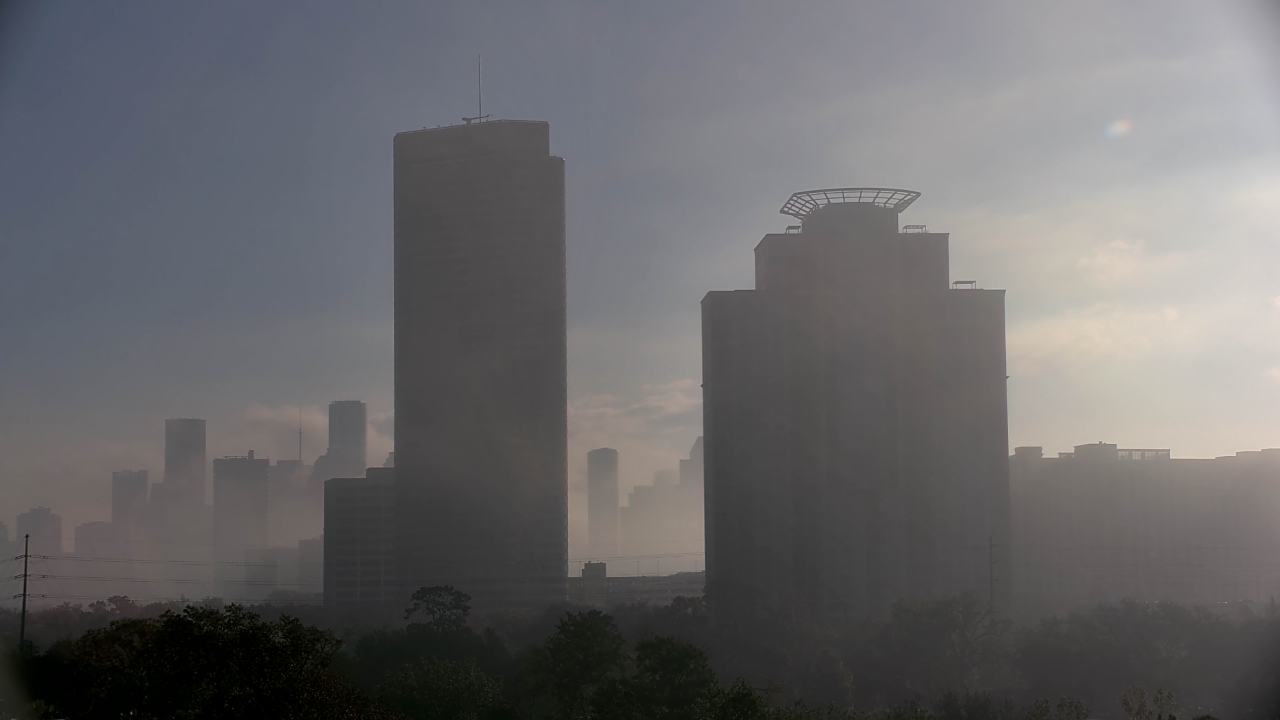 Thumbnail for current weather camera view from St Thomas High School in Houston, Texas