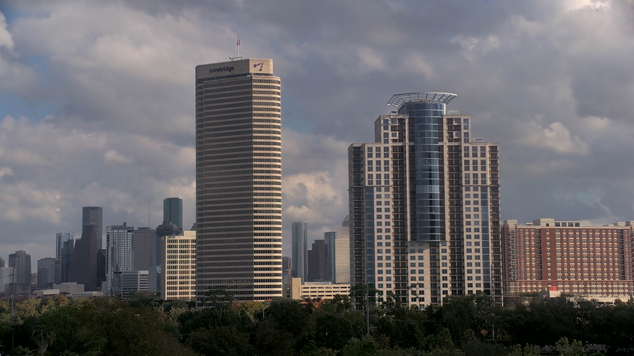 Thumbnail for current weather camera view from St Thomas High School in Houston, Texas