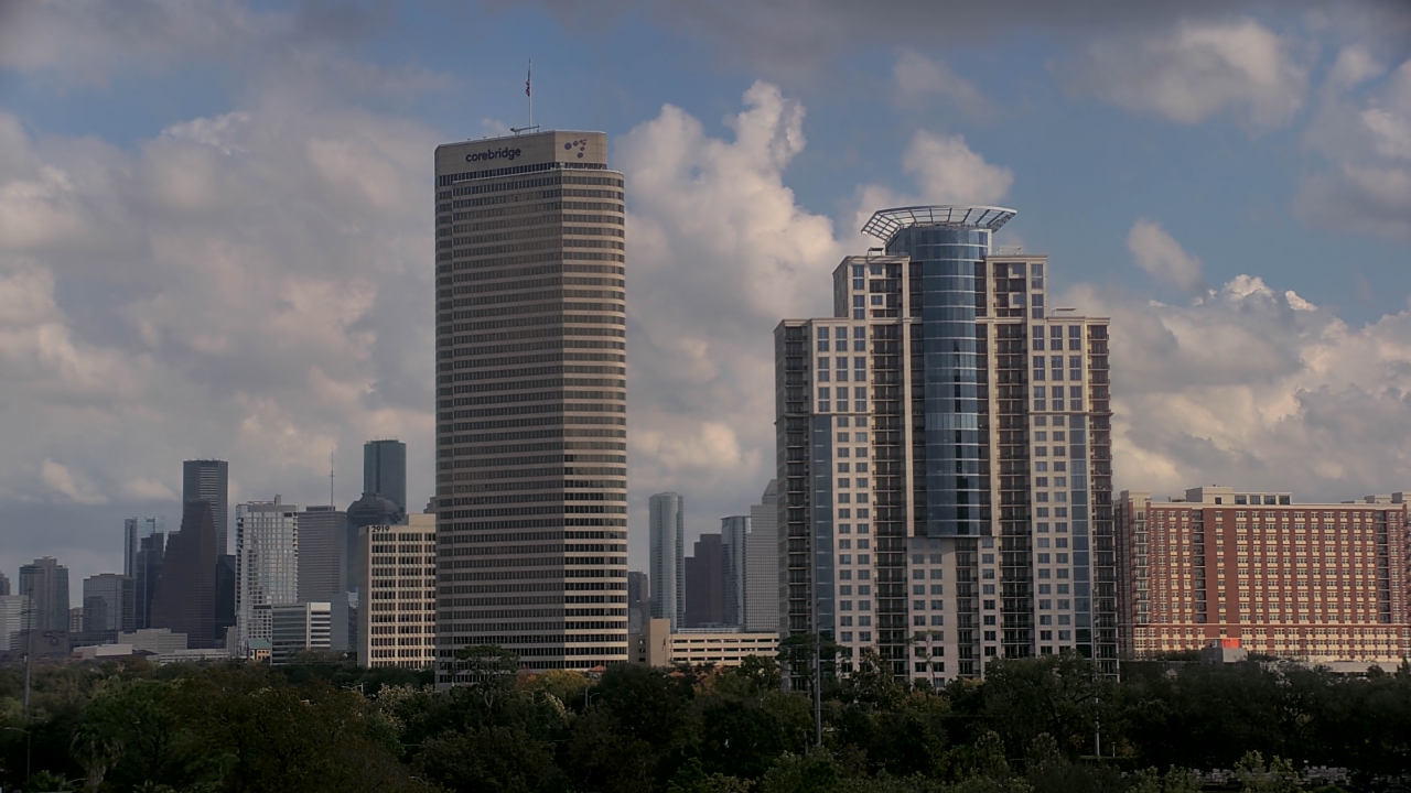 Thumbnail for current weather camera view from St Thomas High School in Houston, Texas