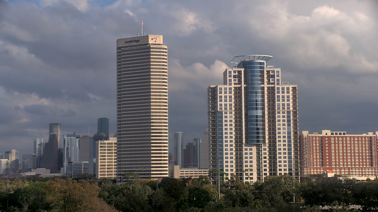 Thumbnail for current weather camera view from St Thomas High School in Houston, Texas