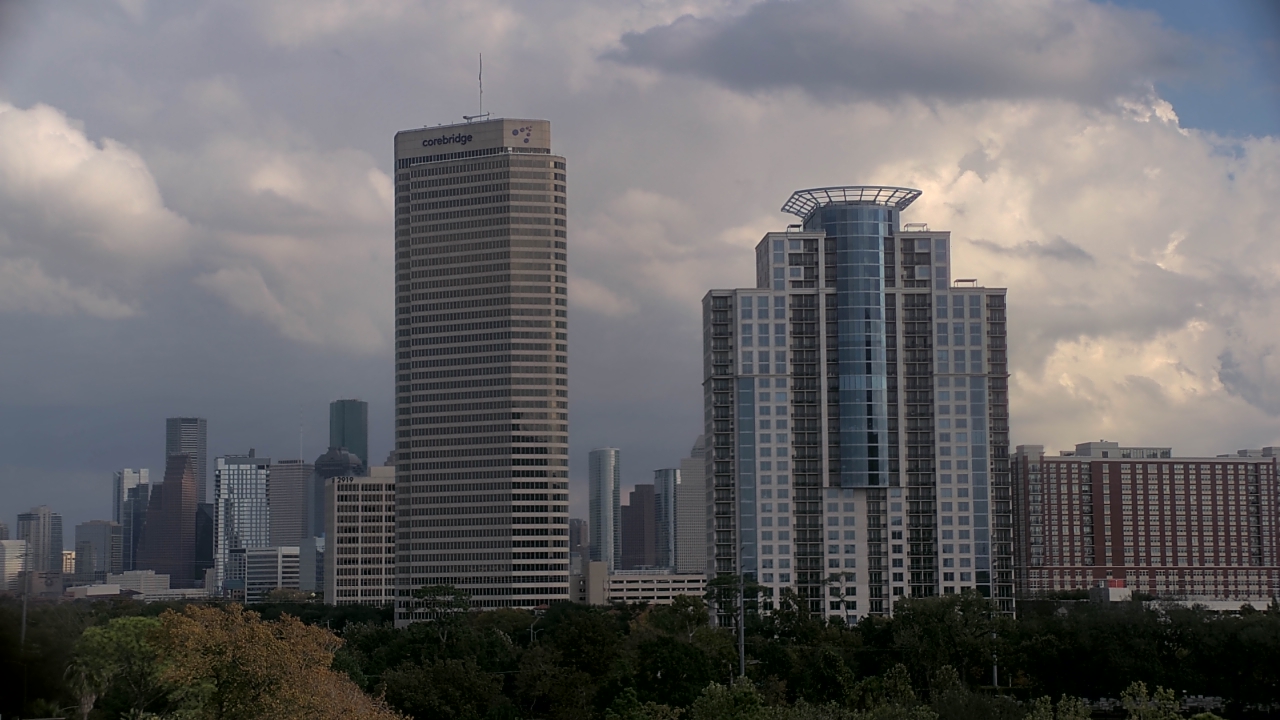 Thumbnail for current weather camera view from St Thomas High School in Houston, Texas