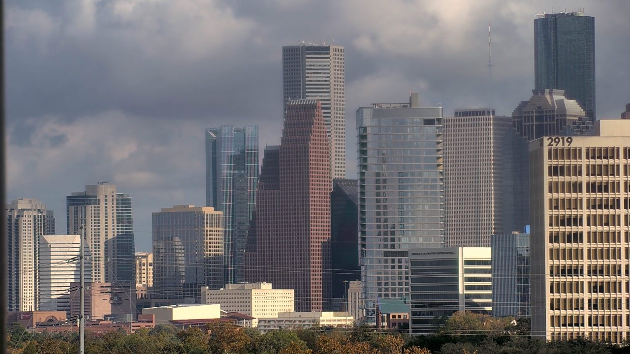 Thumbnail for current weather camera view from St Thomas High School in Houston, Texas