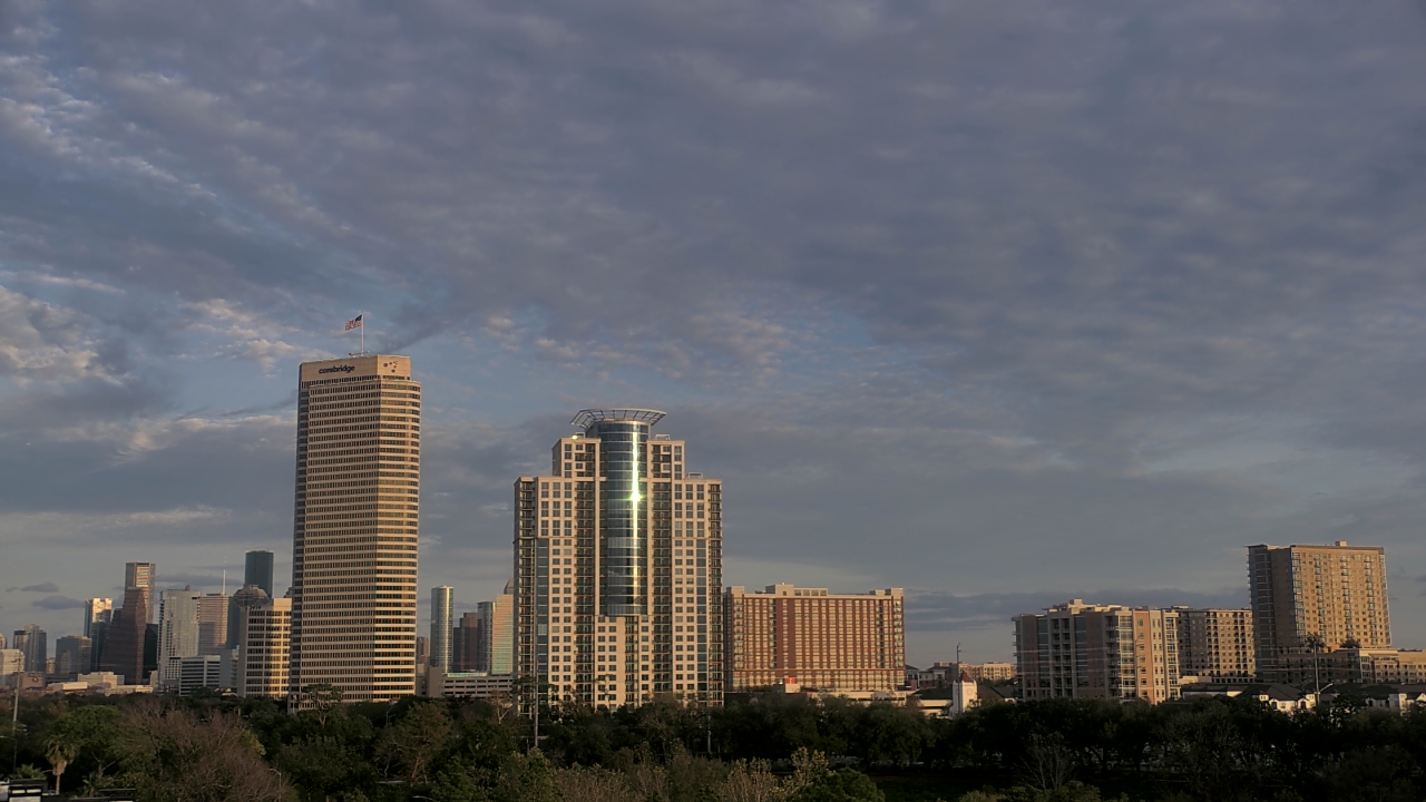 Thumbnail for current weather camera view from St Thomas High School in Houston, Texas