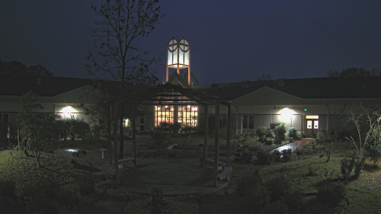 Thumbnail for current weather camera view from Sacred Heart School in Southaven, Mississippi