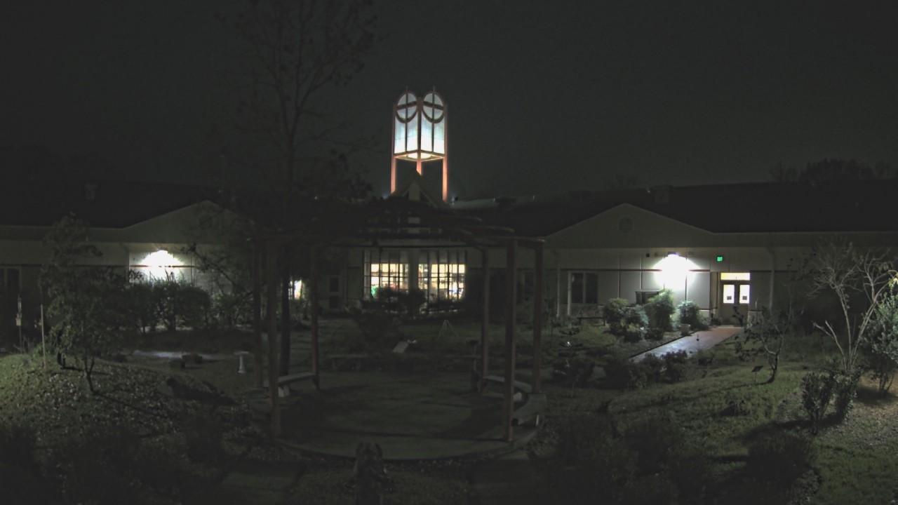 Thumbnail for current weather camera view from Sacred Heart School in Southaven, Mississippi