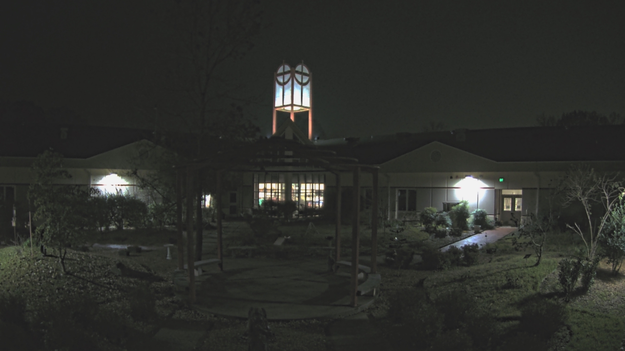 Thumbnail for current weather camera view from Sacred Heart School in Southaven, Mississippi