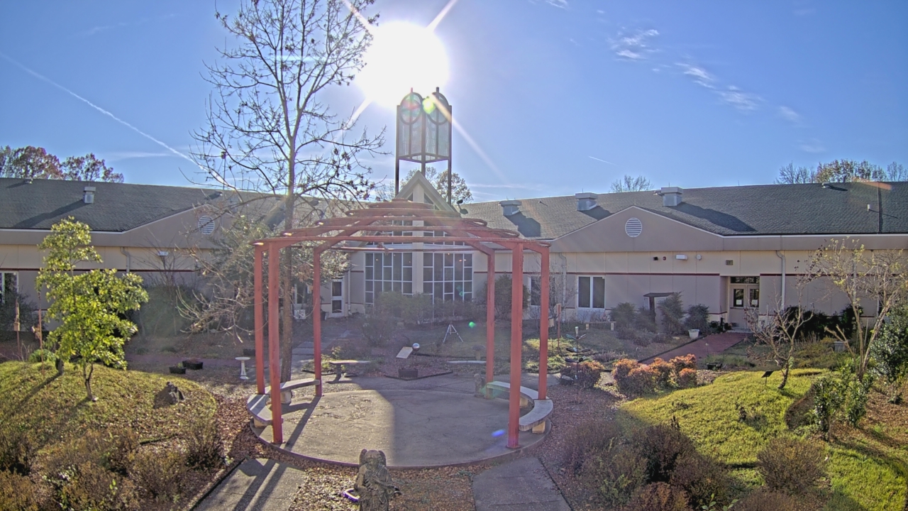 Thumbnail for current weather camera view from Sacred Heart School in Southaven, Mississippi