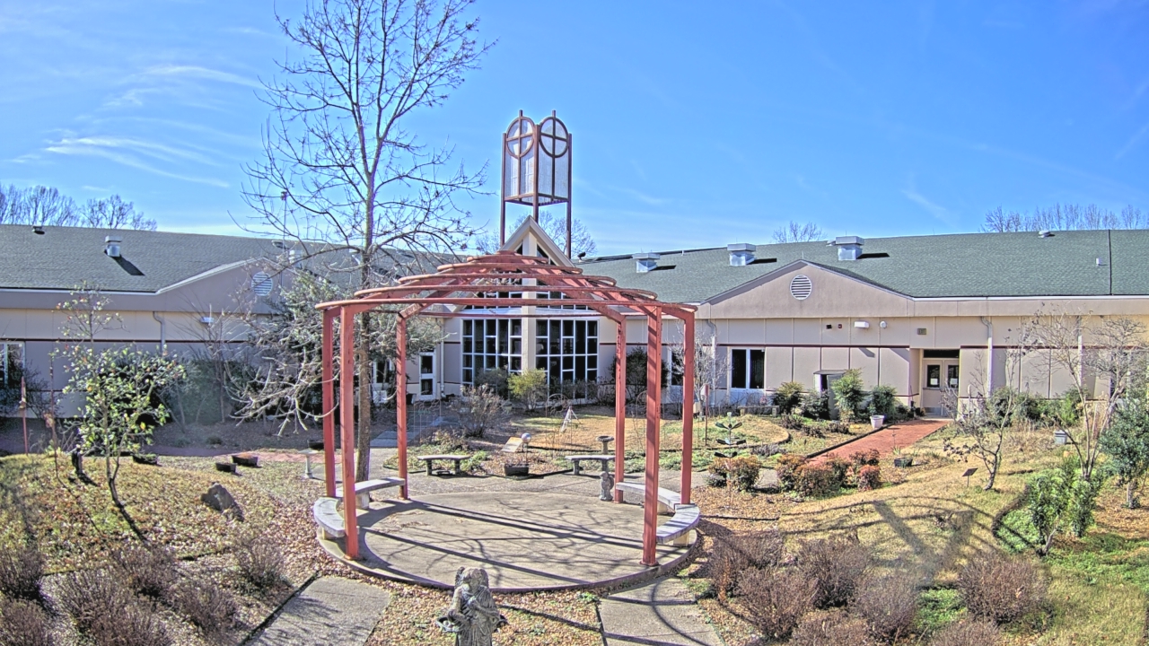 Thumbnail for current weather camera view from Sacred Heart School in Southaven, Mississippi