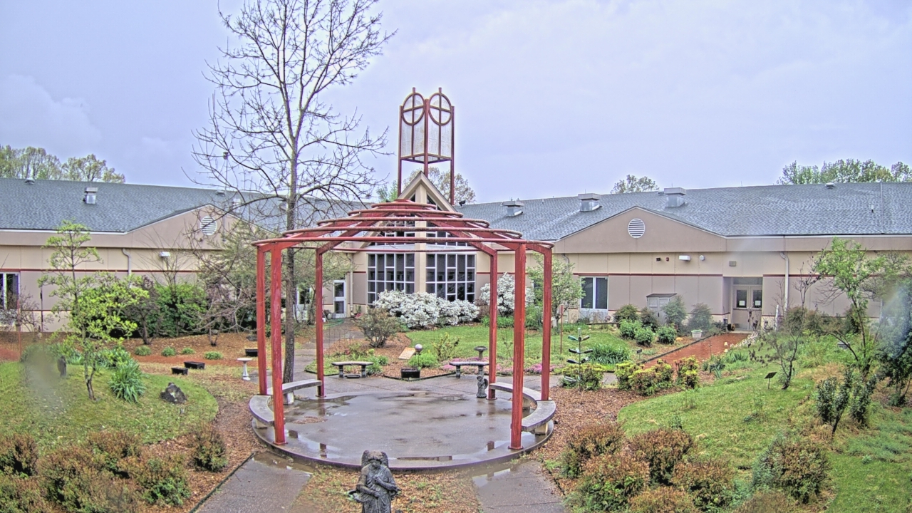 Thumbnail for current weather camera view from Sacred Heart School in Southaven, Mississippi