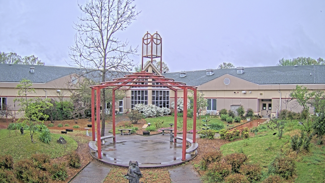 Thumbnail for current weather camera view from Sacred Heart School in Southaven, Mississippi