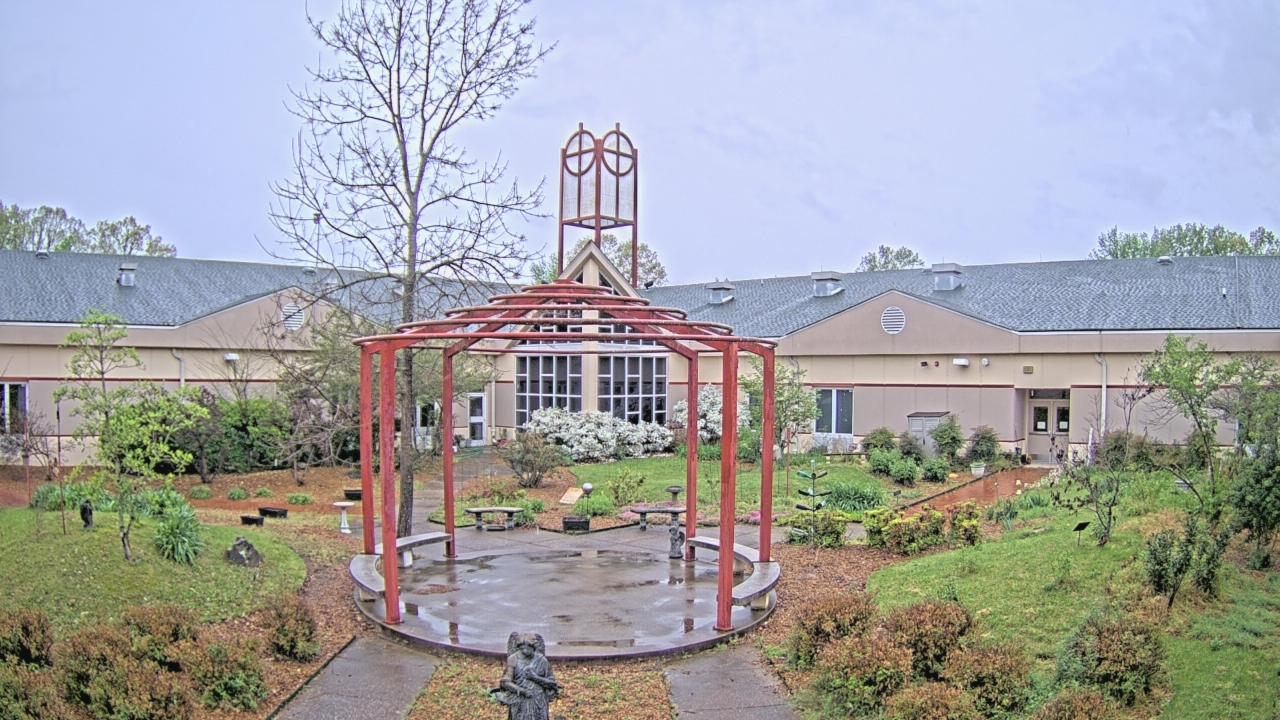 Thumbnail for current weather camera view from Sacred Heart School in Southaven, Mississippi