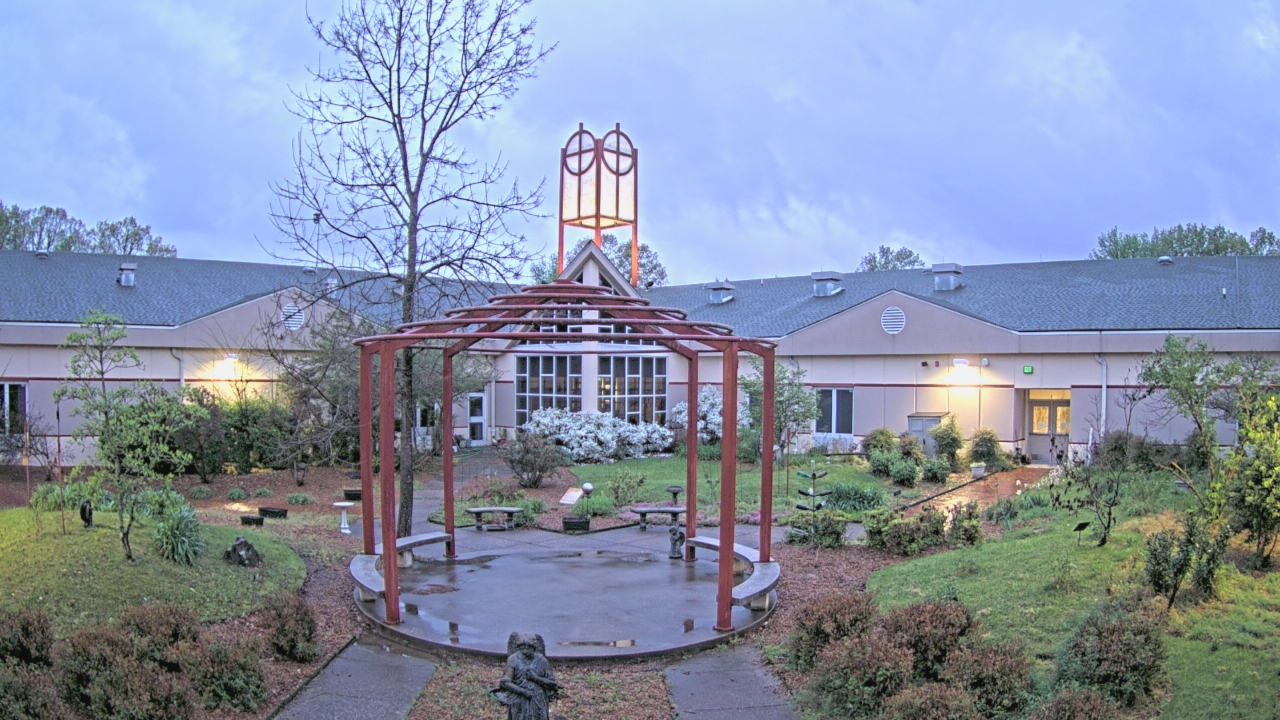 Thumbnail for current weather camera view from Sacred Heart School in Southaven, Mississippi