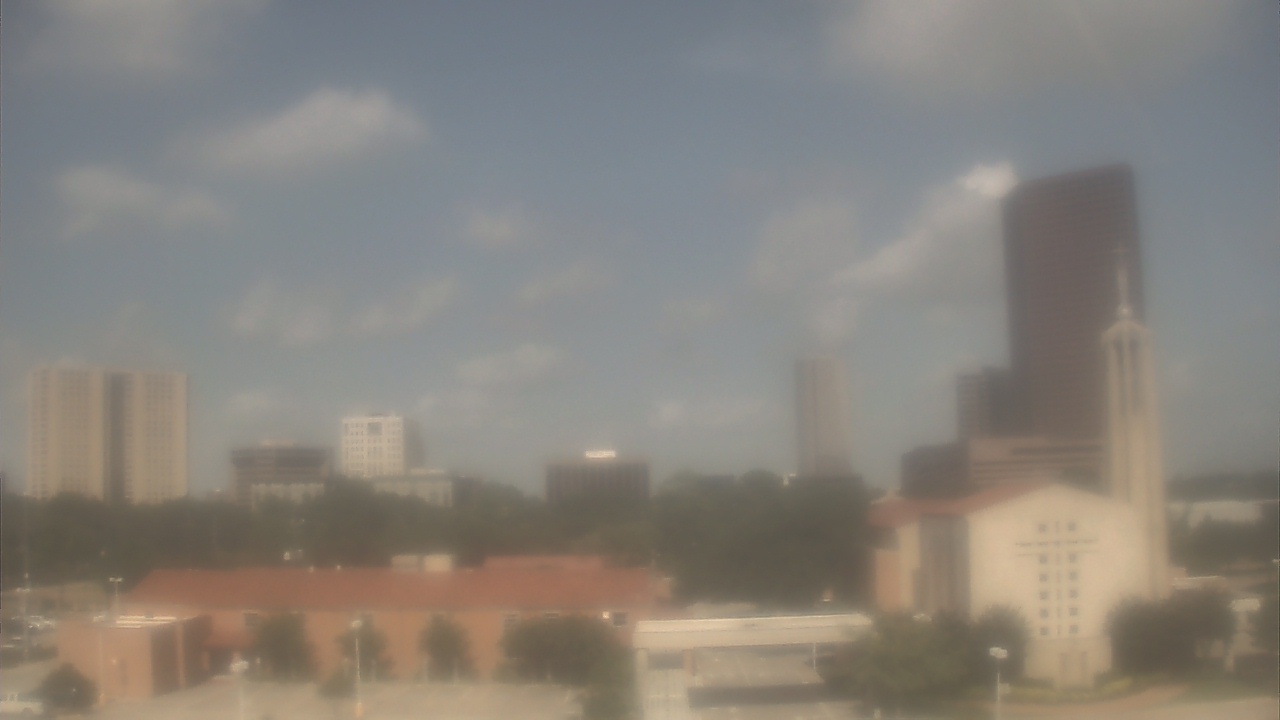 Thumbnail for current weather camera view from St Michael Catholic School in Houston, Texas