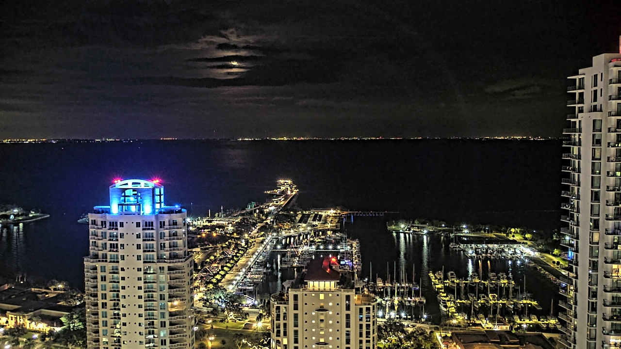 Thumbnail for current weather camera view from Greystar East in St. Petersburg, Florida