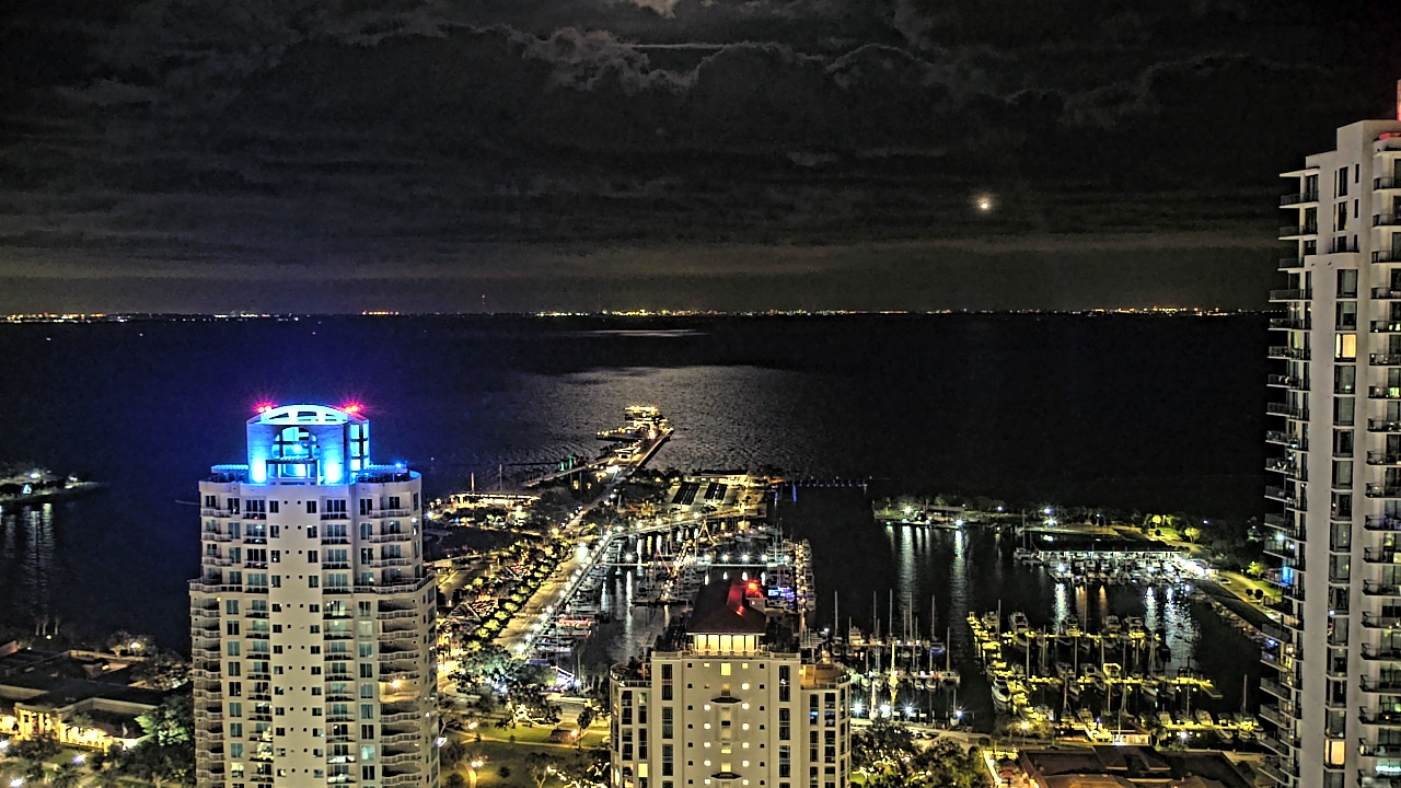 Thumbnail for current weather camera view from Greystar East in St. Petersburg, Florida