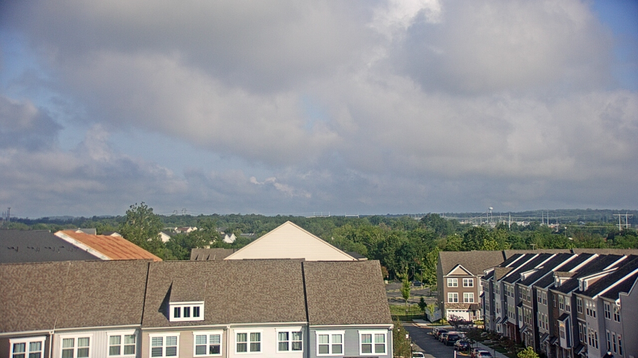 Thumbnail for current weather camera view from Elaine E. Thompson Elementary School in Sterling, Virginia