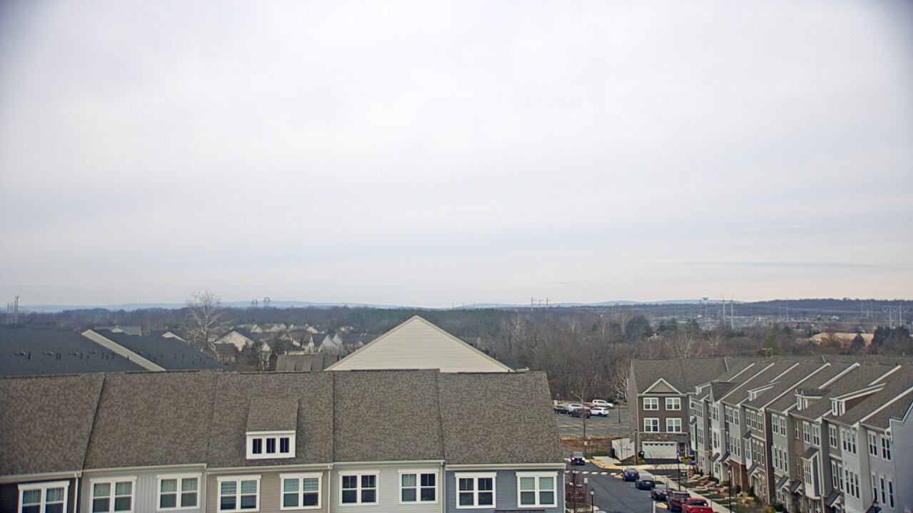 Thumbnail for current weather camera view from Elaine E. Thompson Elementary School in Sterling, Virginia