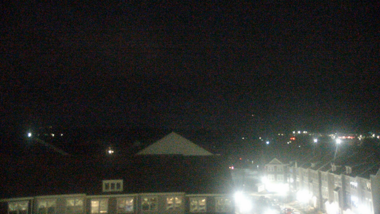 Thumbnail for current weather camera view from Elaine E. Thompson Elementary School in Sterling, Virginia